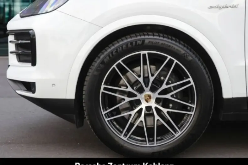 Porsche Cayenne din 2024 cu 7.200 km - oferta POR212724 - foto 11