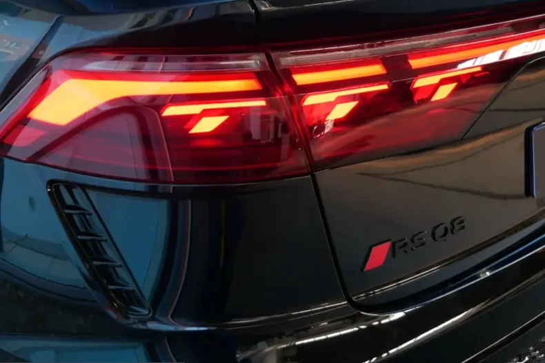 Audi RSQ8 din 2025 cu 26.000 km - oferta AUD212730 - foto 24