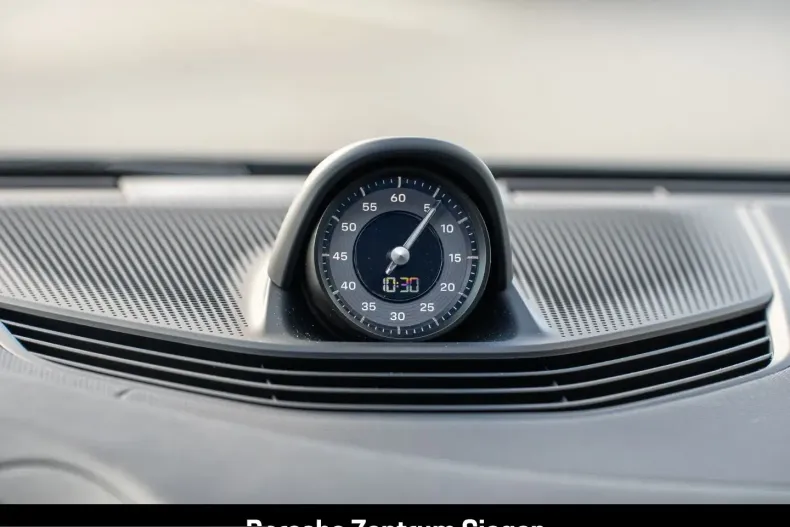 Porsche Taycan din 2025 cu 8.511 km - oferta POR212733 - foto 24