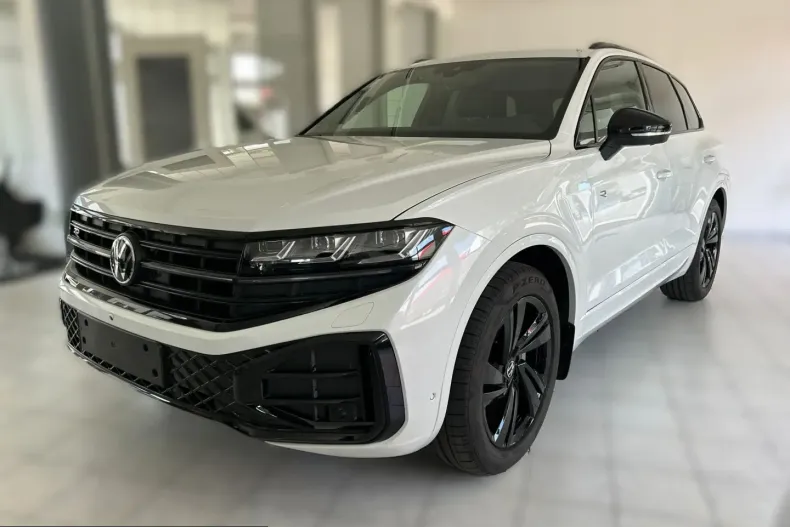 Volkswagen Touareg din 2025 cu 1.252 km - oferta VOL212734 - foto 1