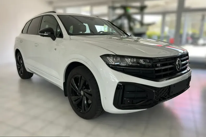Volkswagen Touareg din 2025 cu 1.252 km - oferta VOL212734 - foto 3
