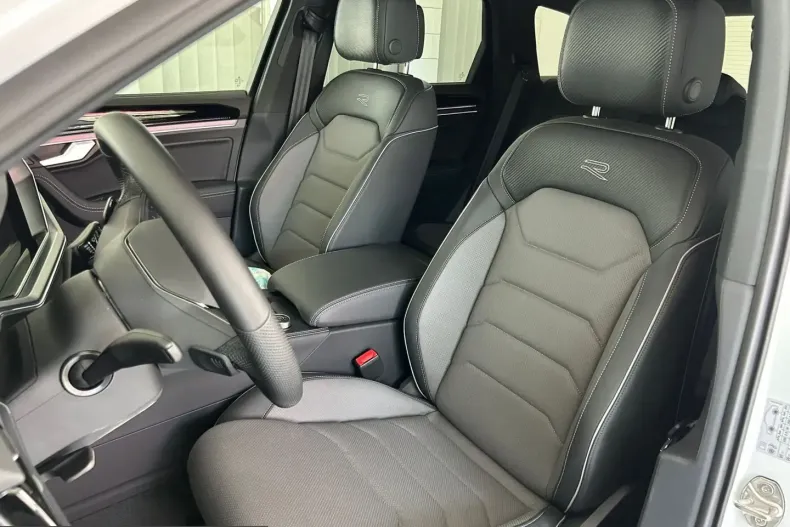 Volkswagen Touareg din 2025 cu 1.252 km - oferta VOL212734 - foto 11