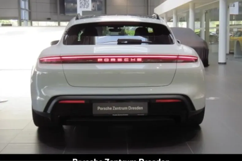 Porsche Taycan din 2025 cu 25.000 km - oferta POR212735 - foto 7