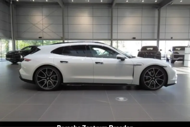 Porsche Taycan din 2025 cu 25.000 km - oferta POR212735 - foto 9