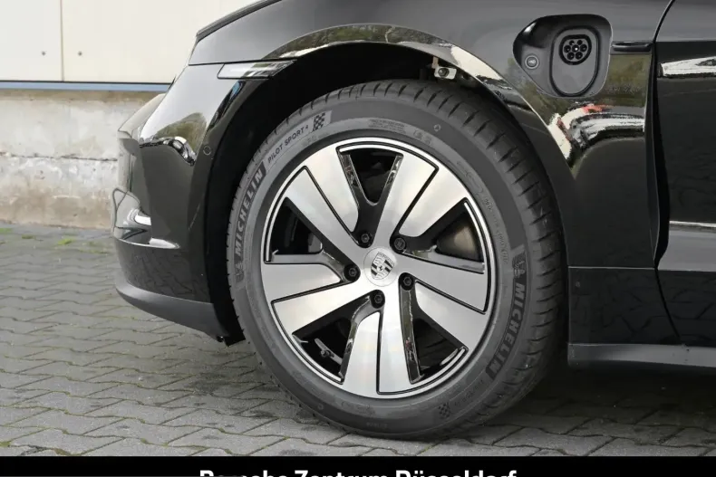 Porsche Taycan din 2025 cu 29.900 km - oferta POR212736 - foto 9