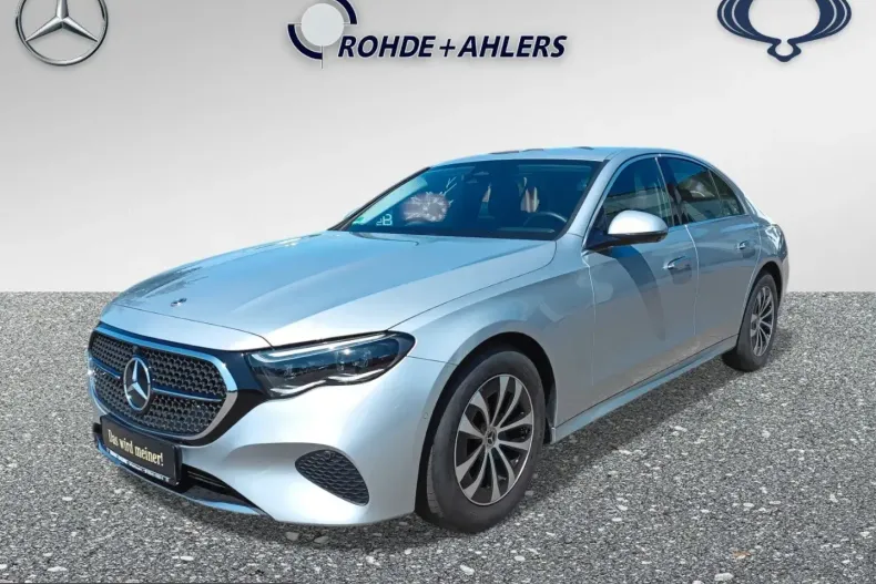 Mercedes-Benz E 220 (Clasa E) din 2023 cu 43.600 km - oferta MER212739 - foto 1