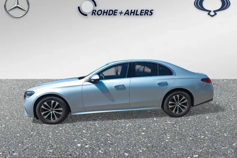 Mercedes-Benz E 220 (Clasa E) din 2023 cu 43.600 km - oferta MER212739 - foto 2