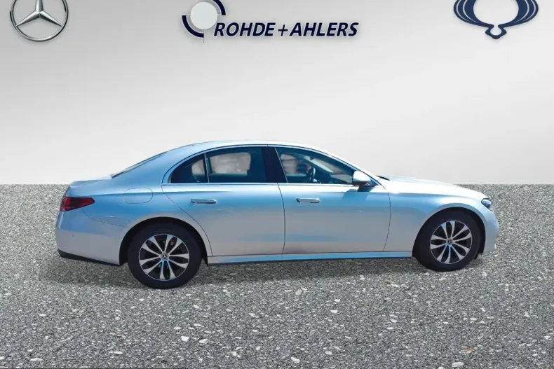 Mercedes-Benz E 220 (Clasa E) din 2023 cu 43.600 km - oferta MER212739 - foto 8
