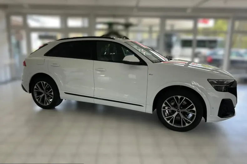 Audi Q8 din 2025 cu 1.007 km - oferta AUD212744 - foto 5