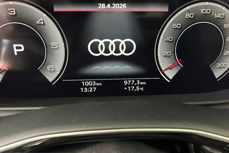 Audi Q8 din 2025 cu 1.007 km - oferta AUD212744 - foto 11