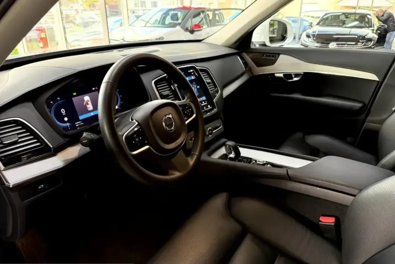 Volvo XC90 din 2023 cu 56.500 km - oferta VOL212745 - foto 9
