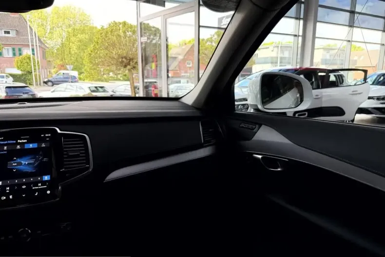Volvo XC90 din 2023 cu 56.500 km - oferta VOL212745 - foto 13