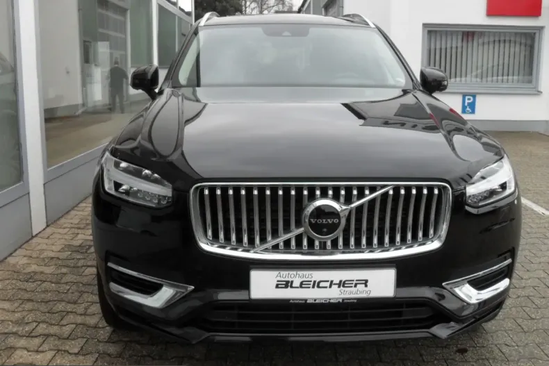 Volvo XC90 din 2022 cu 43.567 km - oferta VOL212748 - foto 3