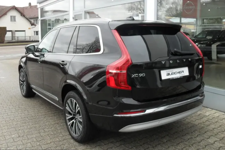 Volvo XC90 din 2022 cu 43.567 km - oferta VOL212748 - foto 8