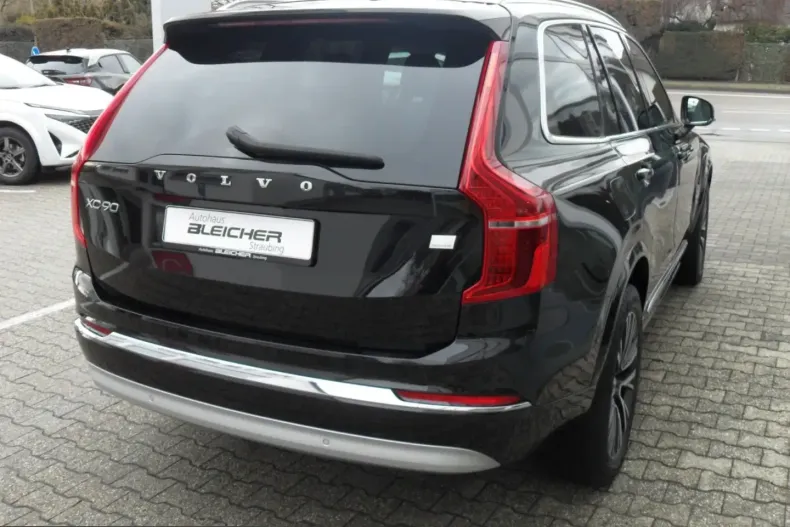 Volvo XC90 din 2022 cu 43.567 km - oferta VOL212748 - foto 10