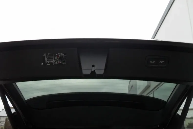 Volvo XC90 din 2022 cu 43.567 km - oferta VOL212748 - foto 24
