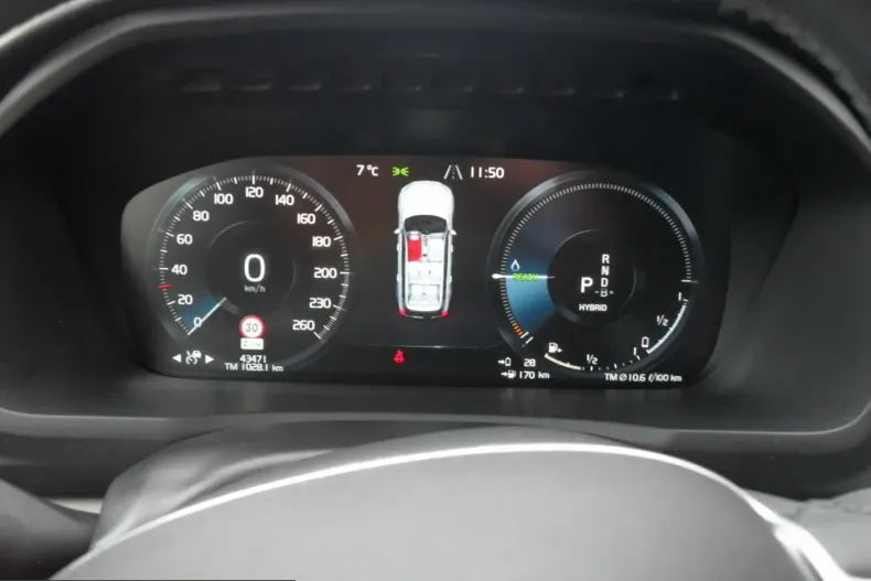 Volvo XC90 din 2022 cu 43.567 km - oferta VOL212748 - foto 36