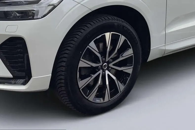 Volvo XC60 din 2022 cu 46.500 km - oferta VOL212750 - foto 6