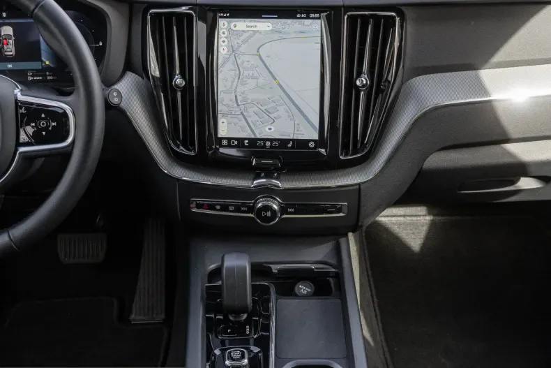 Volvo XC60 din 2025 cu 18.244 km - oferta VOL212751 - foto 11
