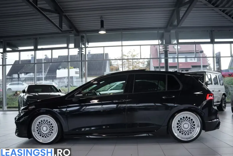 Volkswagen Golf din 2023 cu 22.906 km - oferta VOL212753 - foto 5