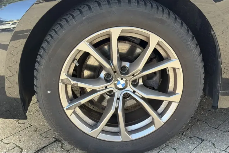 BMW 320 (Seria 3) din 2023 cu 34.380 km - oferta BMW212759 - foto 4