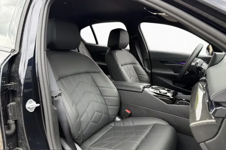 BMW 520 (Seria 5) din 2025 cu 24.985 km - oferta BMW212762 - foto 11