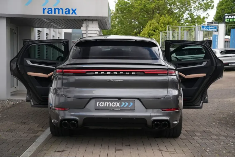 Porsche Cayenne din 2025 cu 9.500 km - oferta POR212765 - foto 4