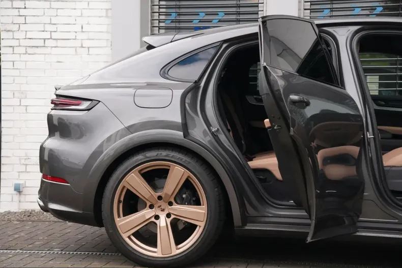 Porsche Cayenne din 2025 cu 9.500 km - oferta POR212765 - foto 16