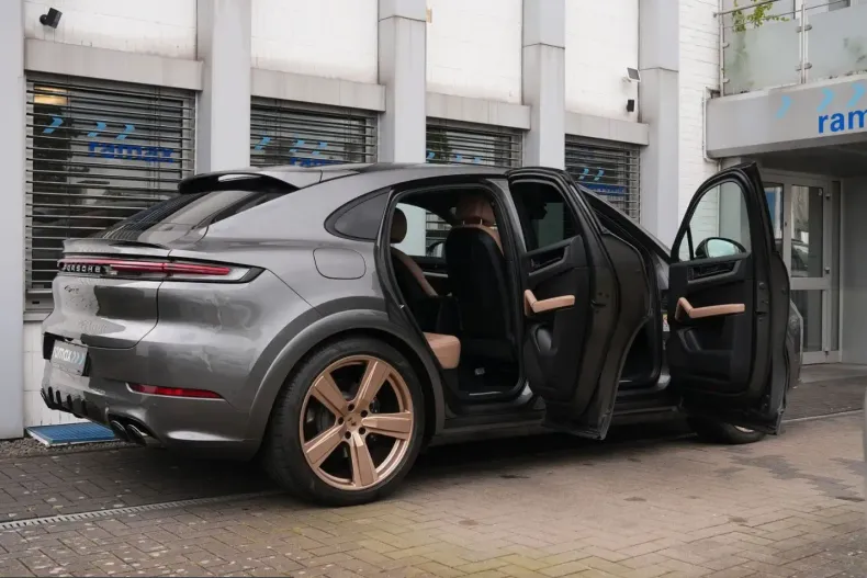 Porsche Cayenne din 2025 cu 9.500 km - oferta POR212765 - foto 18