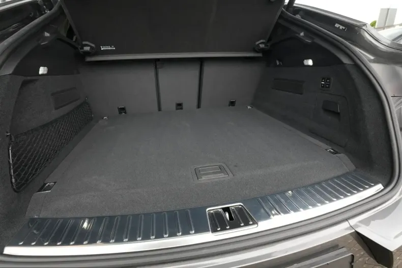 Porsche Cayenne din 2025 cu 9.500 km - oferta POR212765 - foto 42