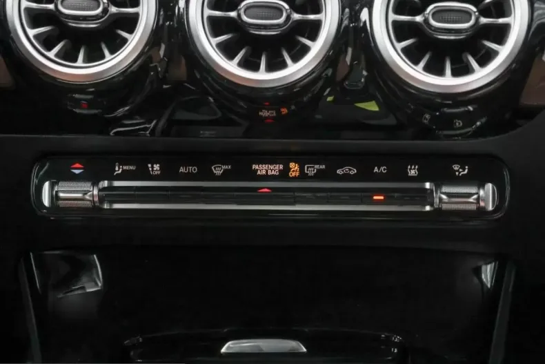 Mercedes-Benz CLA 250 (Clasa CLA) din 2025 cu 4.038 km - oferta MER212766 - foto 15