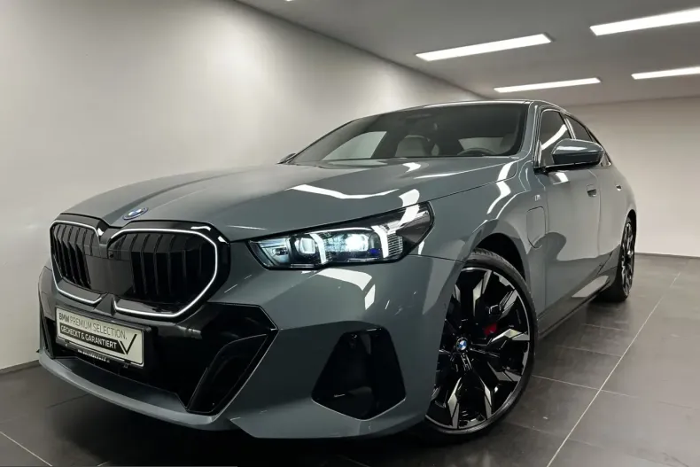 BMW 550 (Seria 5) din 2025 cu 22.807 km - oferta BMW212773 - foto 1