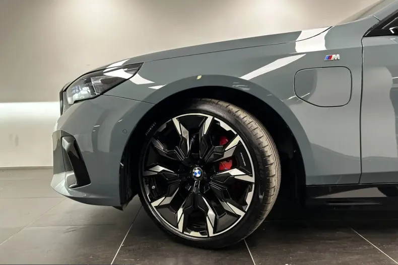 BMW 550 (Seria 5) din 2025 cu 22.807 km - oferta BMW212773 - foto 7