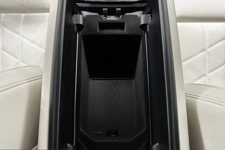 BMW 550 (Seria 5) din 2025 cu 22.807 km - oferta BMW212773 - foto 21