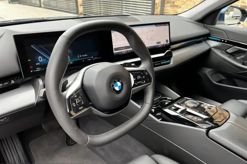 BMW 520 (Seria 5) din 2024 cu 42.800 km - oferta BMW212775 - foto 11