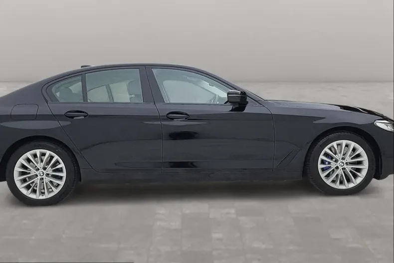 BMW 530 (Seria 5) din 2022 cu 29.852 km - oferta BMW212778 - foto 4