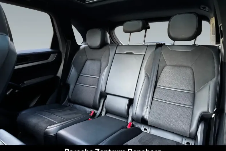 Porsche Cayenne din 2024 cu 38.600 km - oferta POR212789 - foto 21