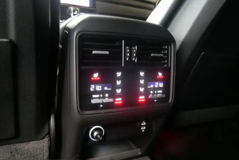 Porsche Cayenne din 2022 cu 48.409 km - oferta POR212790 - foto 22