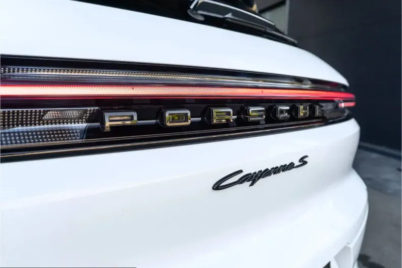 Porsche Cayenne din 2024 cu 16.950 km - oferta POR212791 - foto 17