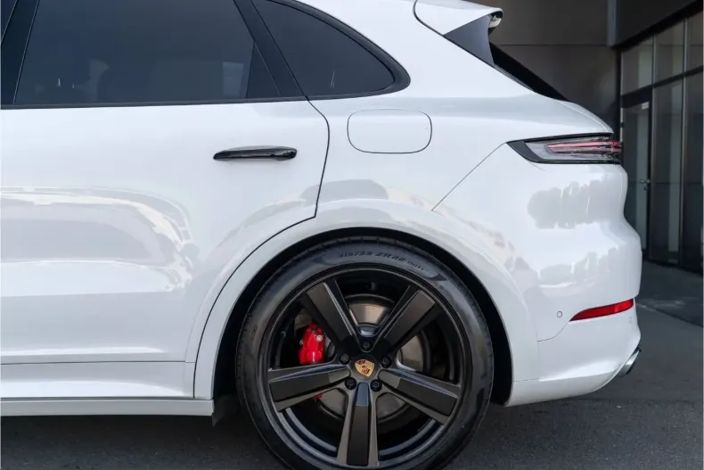Porsche Cayenne din 2024 cu 16.950 km - oferta POR212791 - foto 20