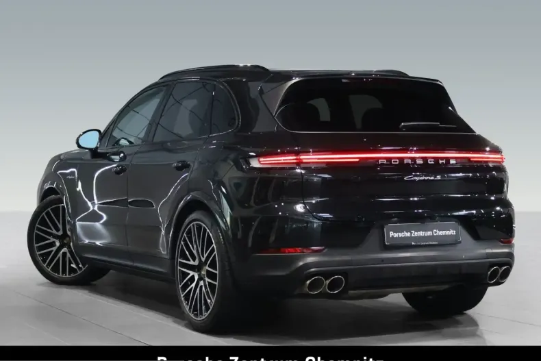 Porsche Cayenne din 2024 cu 17.790 km - oferta POR212793 - foto 3