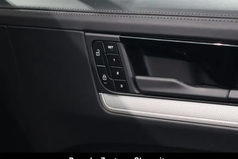Porsche Cayenne din 2024 cu 17.790 km - oferta POR212793 - foto 26