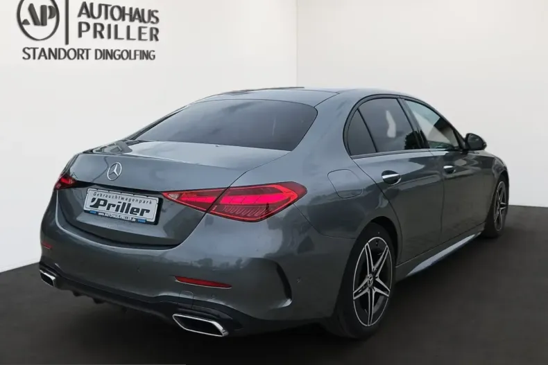 Mercedes-Benz C 300 (Clasa C) din 2023 cu 65.975 km - oferta MER212798 - foto 4