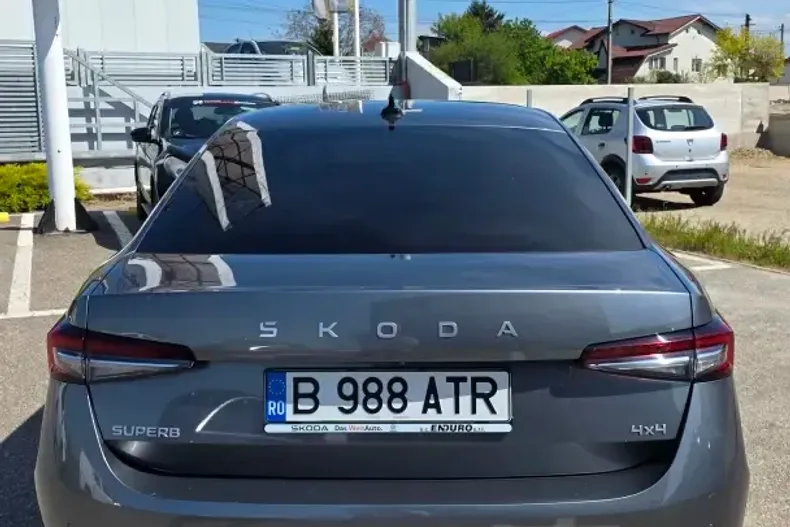 Skoda Superb din 2024 cu 62.000 km - oferta SKO212805 - foto 3