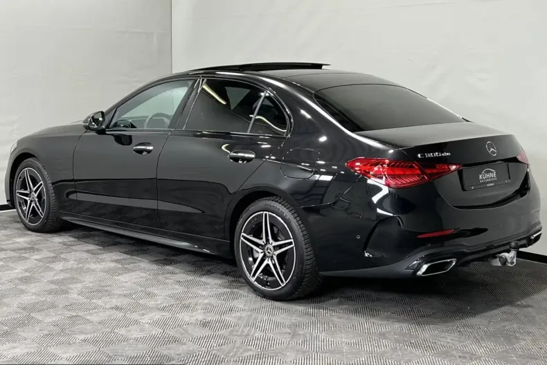 Mercedes-Benz C 300 (Clasa C) din 2024 cu 19.574 km - oferta MER212806 - foto 3