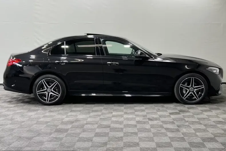 Mercedes-Benz C 300 (Clasa C) din 2024 cu 19.574 km - oferta MER212806 - foto 6