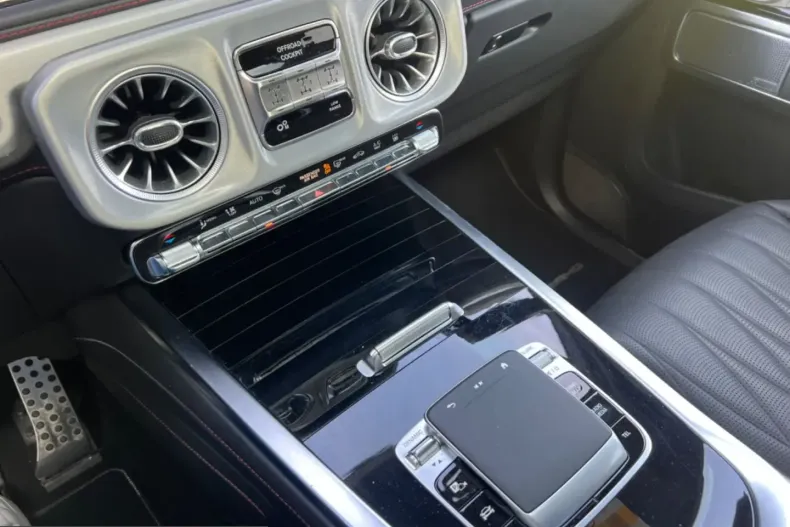 Mercedes-Benz G 450 (Clasa G) din 2025 cu 59.500 km - oferta MER212810 - foto 14