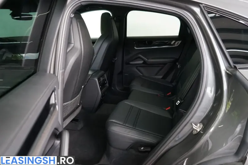 Porsche Cayenne din 2023 cu 37.950 km - oferta POR212811 - foto 24