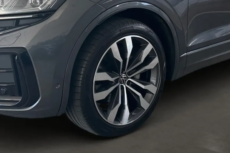 Volkswagen Touareg din 2025 cu 25.593 km - oferta VOL212813 - foto 6