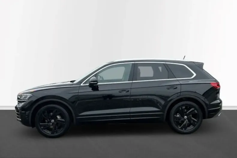 Volkswagen Touareg din 2025 cu 25.000 km - oferta VOL212815 - foto 2